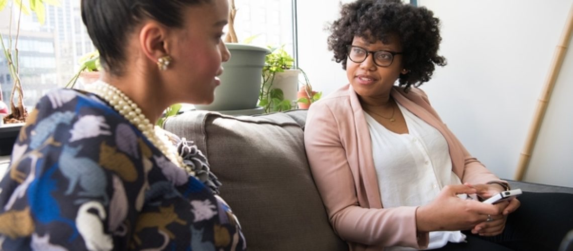 Female_Employees_engaging_with_each_other_