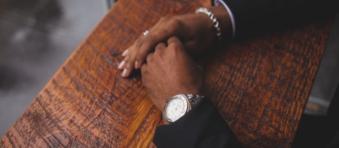 businessman_sitting_at_a_desk